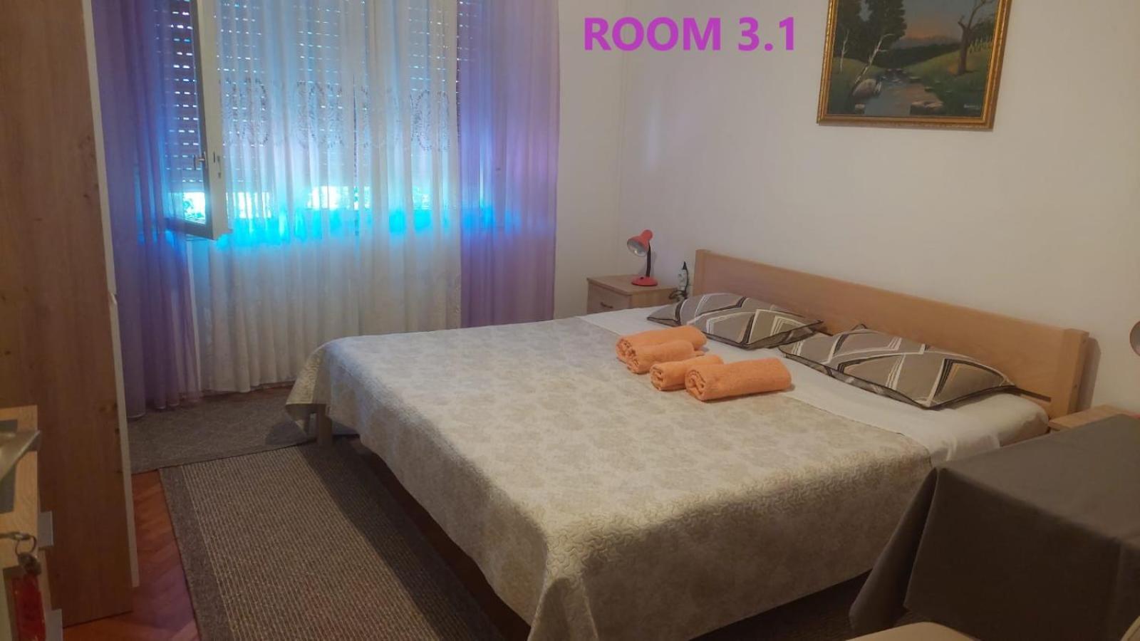 Guest House Lovric 波雷奇 外观 照片